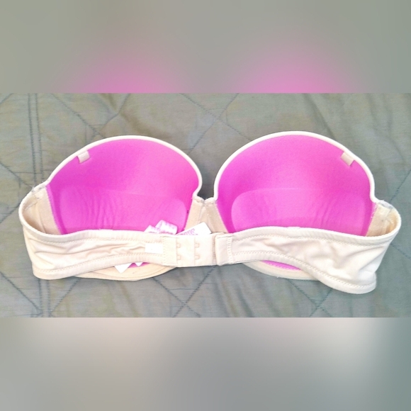 PINK VICTORIA'S SECERT BRA - Picture 8 of 8